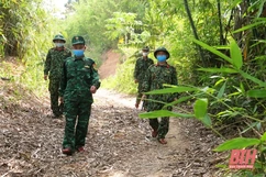 “Vượt nắng, thắng mưa” thực hiện “nhiệm vụ kép” nơi biên viễn