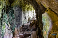 Thăm Di tích Quốc gia đặc biệt hang Con Moong