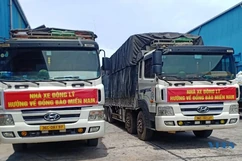 Những chuyến hàng chở theo tình cảm của nhân dân Thanh Hóa đang đến cảng Nghi Sơn, để vận chuyển vào TP HCM