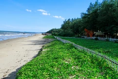 Hoang sơ biển Tiên Trang