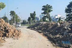 Mất mỹ quan đô thị từ việc tập kết đất tại phường Đông Vệ, TP Thanh Hóa