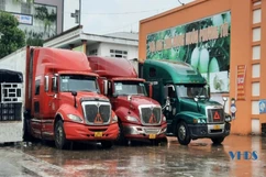 Xăng, dầu liên tục tăng giá, người dân, doanh nghiệp vận tải chồng chất khó khăn