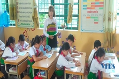 Nữ giáo viên dân tộc Mường được vinh danh tại chương trình 