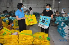 Làm giàu từ nghề may túi xuất khẩu