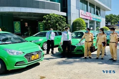 Gấp rút chuyển đổi biển số xe kinh doanh vận tải