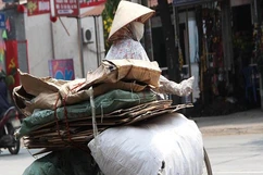 Dạy chị đồng nát làm người
