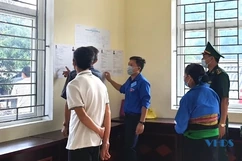 Bí thư Đoàn xã lăn lộn với phong trào nơi miền biên viễn