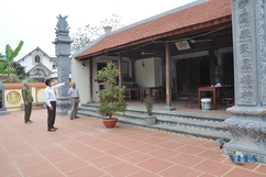 Về ngôi đình còn lưu giữ được nhiều đạo sắc phong