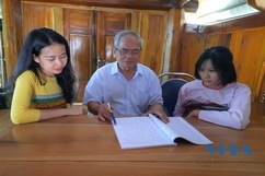 Chữ viết của đồng bào Thái ở Bá Thước đang từng ngày hồi sinh