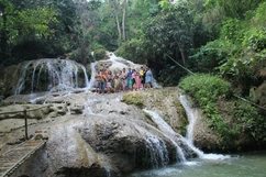 Thác Hiêu ngày nắng