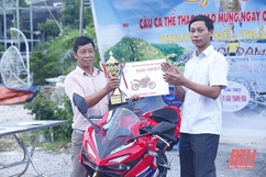 Sôi nổi giải câu cá thể thao tại hồ Đồng Chiệc