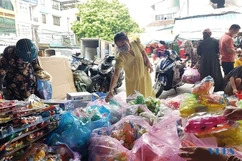 Sôi động thị trường đồ chơi dịp Tết Trung thu