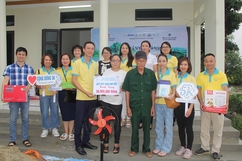 Gieo yêu thương, nhân niềm hi vọng