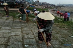 Phụ nữ Ngư Lộc với mô hình Nhà sạch- Ngõ đẹp