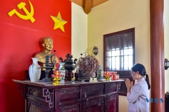 Thăm nơi tưởng niệm người thanh niên cộng sản đầu tiên  của tỉnh Thanh Hóa