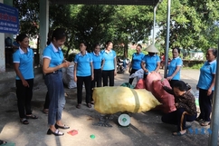 Gần 9 tỷ đồng thực hiện công trình “Triệu phần quà san sẻ yêu thương”
