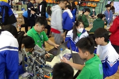 Đội tuyển học sinh Lang Chánh xếp thứ 18 trong cuộc thi vô địch VEX IQ Robotics toàn quốc 2023