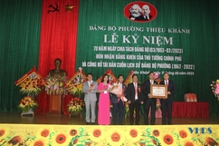 Kỷ niệm 70 năm ngày chia tách Đảng bộ, đón nhận Bằng khen của Thủ tướng Chính phủ và công bố tái bản cuốn lịch sử Đảng bộ phường Thiệu Khánh