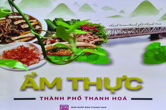 Đọc sách và thưởng thức ẩm thực thành phố Thanh Hóa