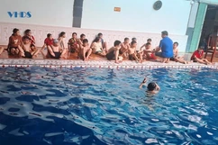 Huyện Yên Định: Hướng dẫn kỹ năng bơi an toàn trong môi trường nước  cho trẻ em