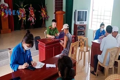Thanh niên góp sức đẩy nhanh tiến độ cài đặt ứng dụng tài khoản định danh điện tử