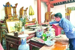 Trăn trở về đình làng Muốt