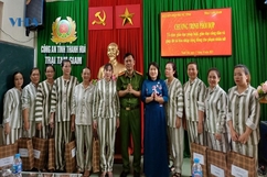 Tặng quà cho nữ phạm nhân tại các trại giam trên địa bàn tỉnh Thanh Hoá