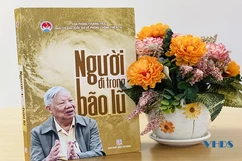 Những trang viết chân thực, sinh động, ấm tình “người đi trong bão lũ”