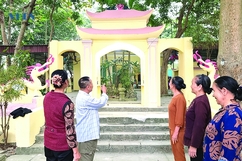 Lặng lẽ  Đa Sỹ