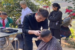 Lấy cái đẹp dẹp cái xấu