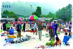 Lên vùng cao thăm chợ phiên Trung Hạ