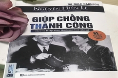 Người phụ nữ hiện đại giúp chồng thành công