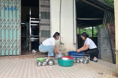 Khắc phục khoảng cách địa lý, nhiều trường học ở Quan Sơn tổ chức cho học sinh bán trú