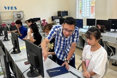 Thầy giáo khuyết tật lan tỏa nghị lực sống
