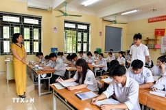 Dự thảo Luật Nhà giáo: Tăng lương, tăng phụ cấp, giảm tuổi nghỉ hưu cho nhà giáo