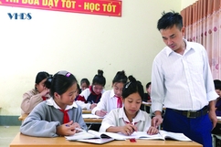 Học thêm và câu chuyện người lớn có đang “đánh cắp” tuổi thơ của con trẻ