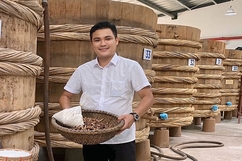 Tất bật ở các làng nghề nước mắm truyền thống