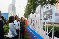 95 năm Ngày thành lập Đảng: Triển lãm ảnh “95 năm - Tự hào Đảng ta”