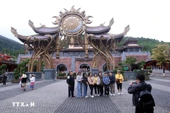 Kinh nghiệm du lịch Tết an toàn và tiết kiệm