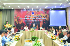 Nửa thế kỷ thi ca sau chiến thắng 30/4/1975: Xu hướng và giới hạn