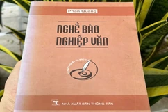 Nghề  báo: Hành trình “đọc - đi - nghĩ - viết”