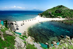 Đến Nha Trang thăm Đảo Yến đẹp cuốn hút
