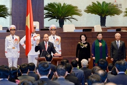 Đồng chí Nguyễn Xuân Phúc tiếp tục được bầu làm Thủ tướng Chính phủ