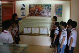 Trường TH Ba Đình: Nhiều hoạt động kỷ niệm 130 năm khởi nghĩa Ba Đình