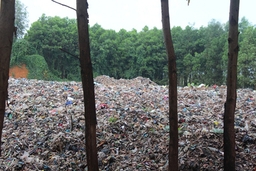 Triệu Sơn: Bãi rác Đồi Mốc gây ô nhiễm môi trường nghiêm trọng (Kỳ 1): 47 hộ dân sống chung với bãi rác