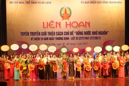 Khai mạc Liên hoan giới thiệu sách chủ đề Uống nước nhớ nguồn