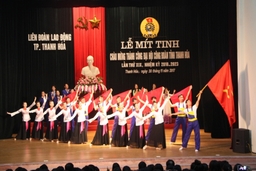 Mít tinh chào mừng thành công Đại hội Công đoàn tỉnh Thanh Hóa