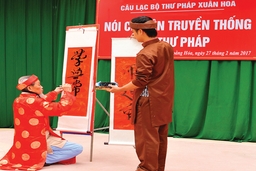 Ngày xuân nói chuyện thư pháp