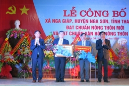 Nga Giáp đón nhận xã đạt chuẩn NTM