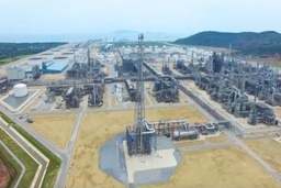 Nhà máy Lọc hóa dầu Nghi Sơn cho ra sản phẩm xăng A95